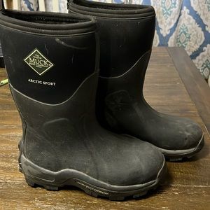 Muck boots